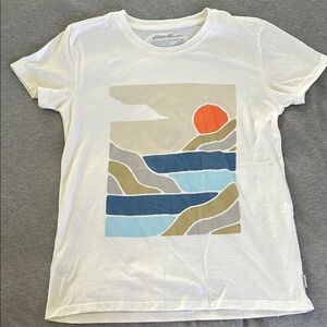 Eddie Bauer White Tee with Nature Design XS